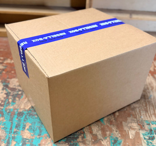 Premium unclaimed mail mystery box with 9 surprise undelivered packages